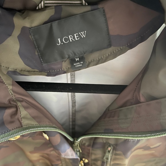 Women’s JCrew Perfect Raincoat in Camo -  Size Medium - Picture 6 of 7